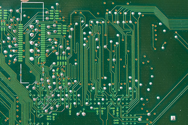 किन PCB हरियो छ